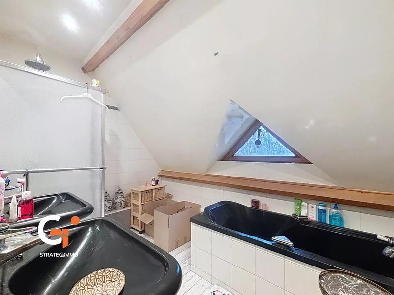 Maison - 148 m² - 7 pièces