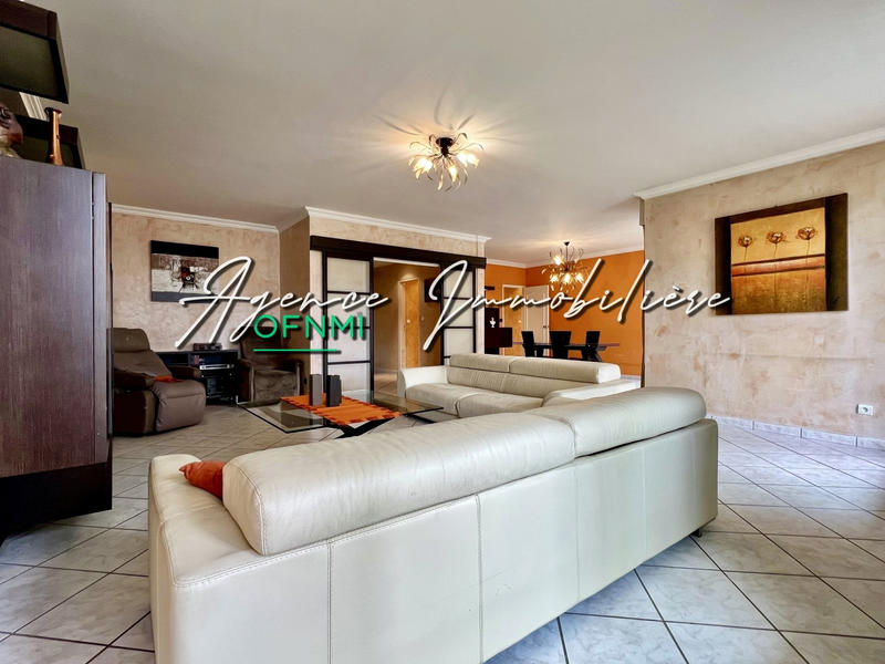 Appartement - 108 m² - 5 pièces