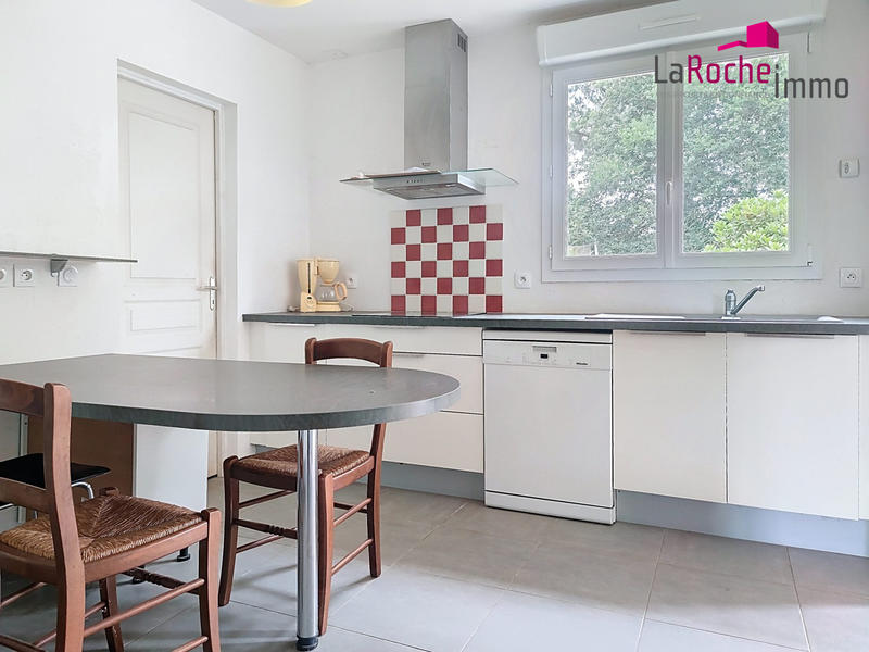 Maison traditionnelle - 95 m² - 6 pièces