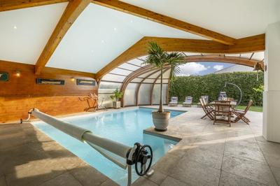 Maison - 296 m² - 7 pièces