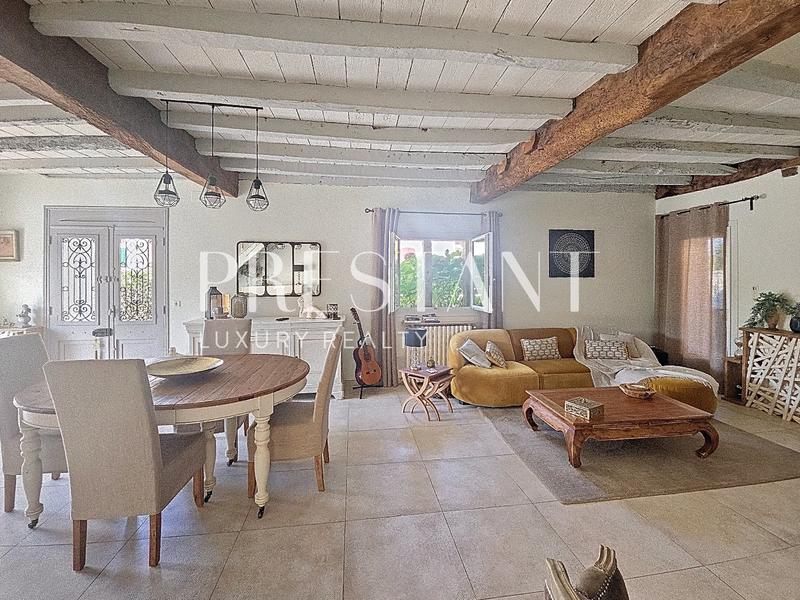 Maison - 152 m² - 5 pièces