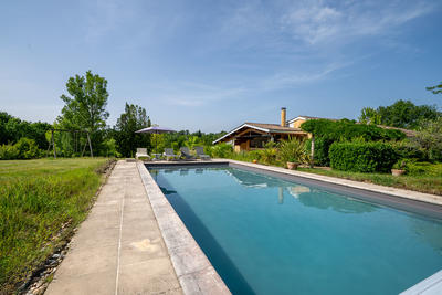 Maison - 197 m² - 6 pièces