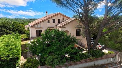 Maison - 164 m² - 6 pièces