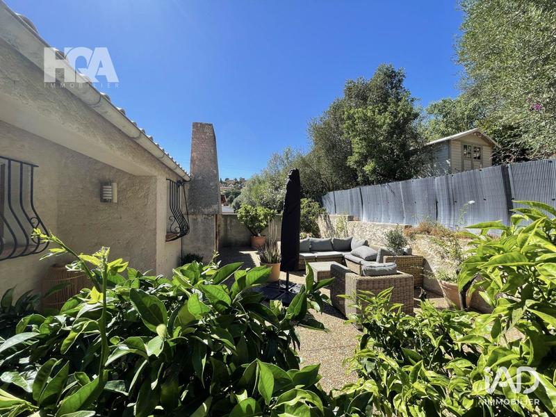 Local commercial - 678 m²