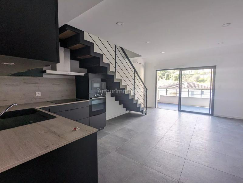 Appartement - 60 m² - 3 pièces