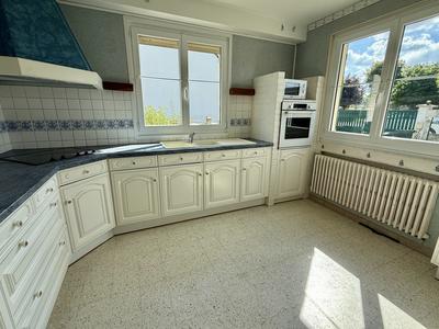 Maison - 111 m² - 6 pièces