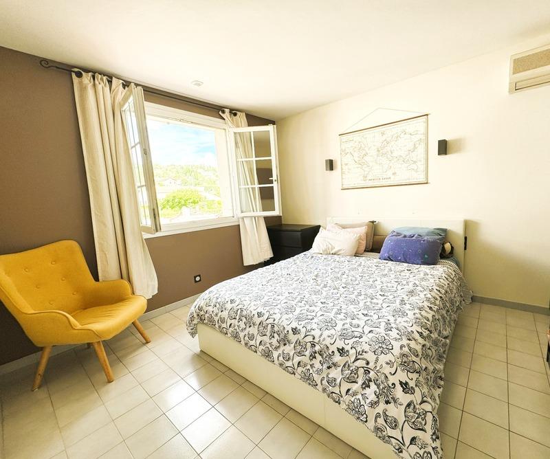 Maison - 160 m² - 7 pièces