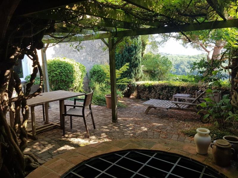 Maison de maîtres - 330 m² - 7 pièces