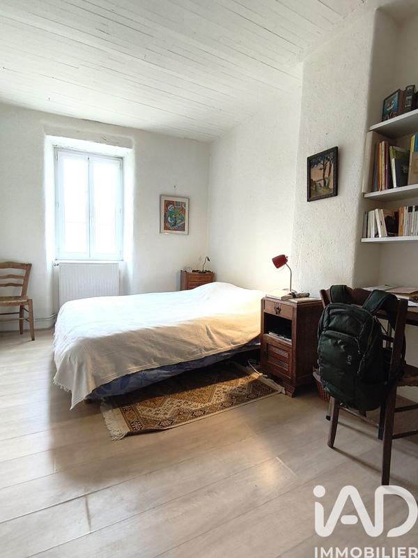 Maison - 95 m² - 5 pièces