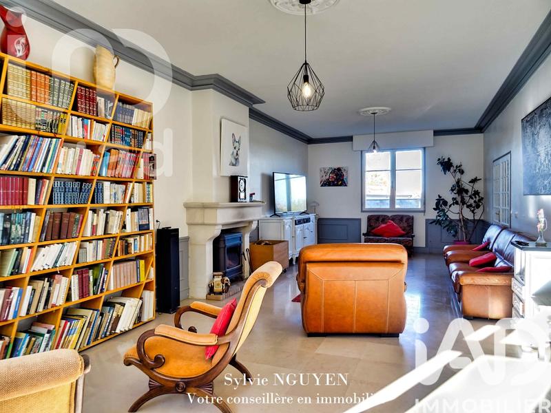 Maison - 486 m² - 12 pièces