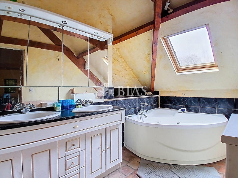 Maison ancienne - 177 m² - 5 pièces