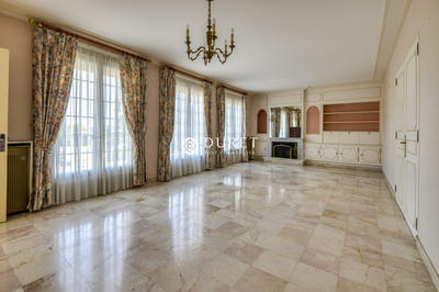 Maison - 193 m² - 7 pièces