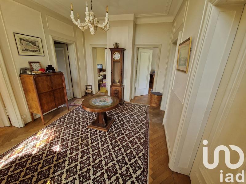 Maison - 315 m² - 20 pièces