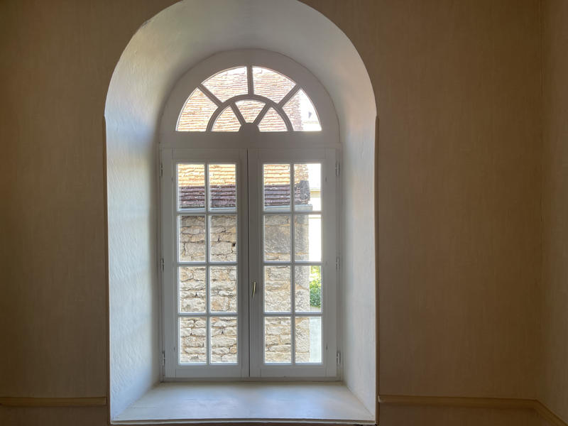 Maison - 330 m² - 10 pièces