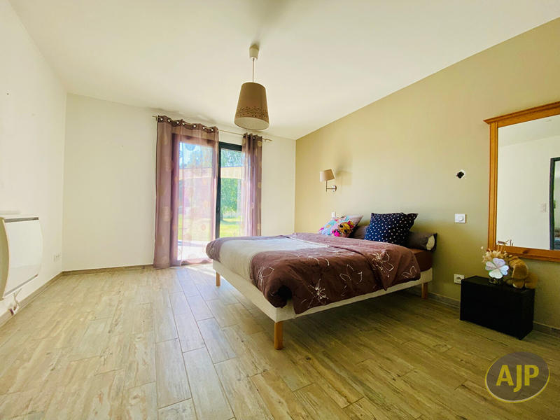 Maison - 145 m² - 5 pièces