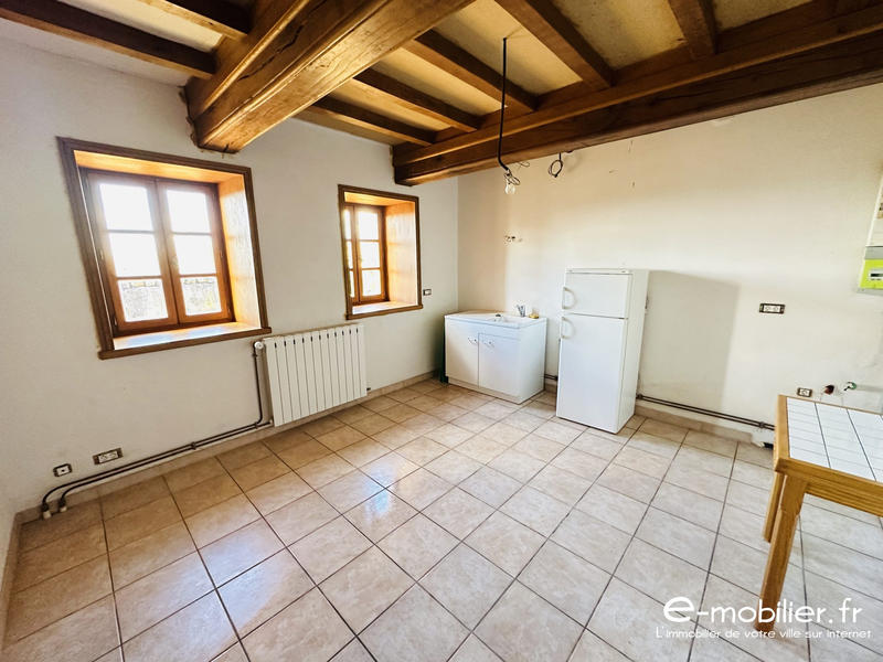 Maison - 218 m² - 8 pièces