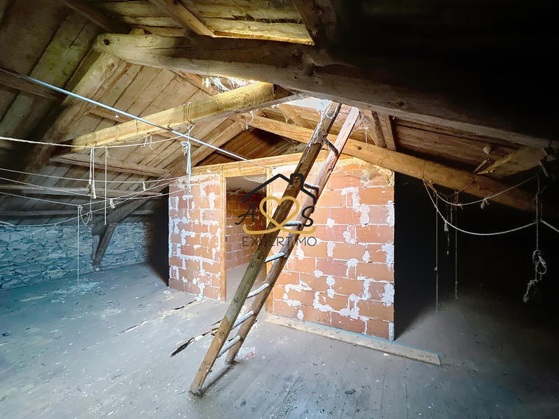 Maison - 322 m² - 20 pièces