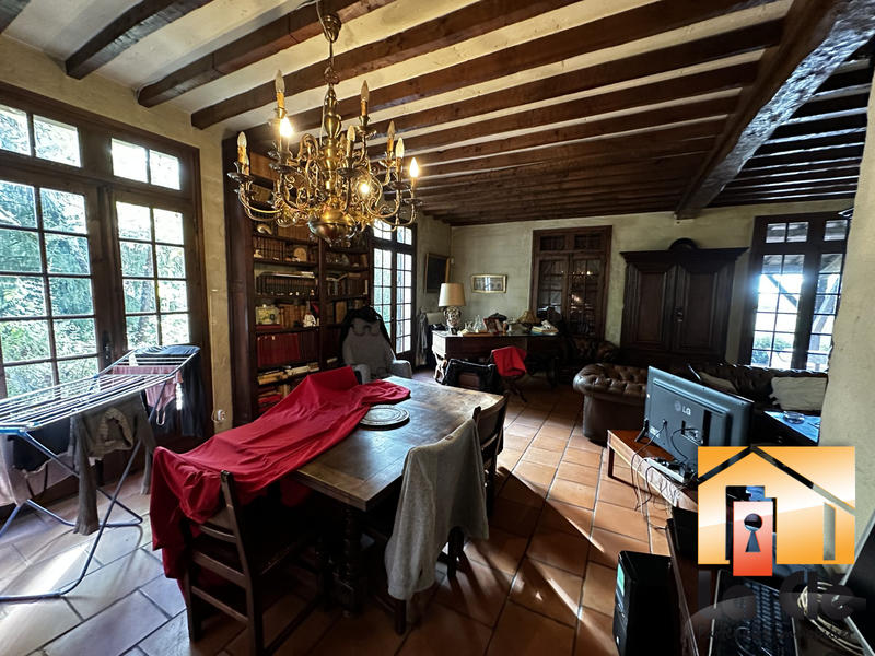 Maison ancienne - 237 m² - 6 pièces