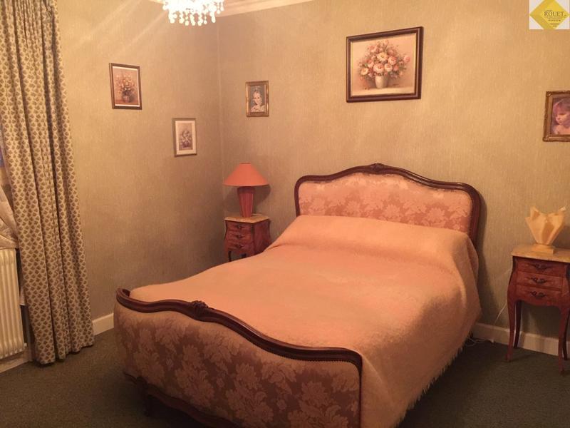 Maison - 346 m² - 9 pièces