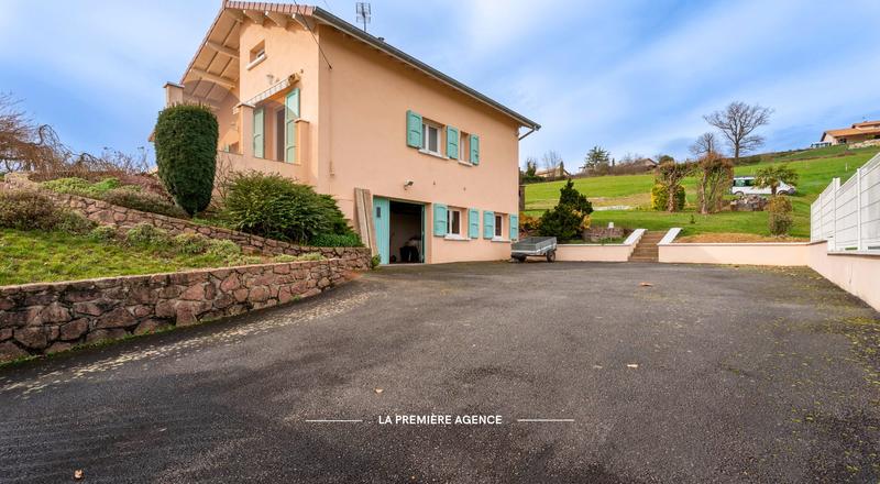 Maison - 96 m² - 4 pièces