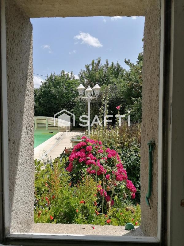 Maison - 229 m² - 7 pièces