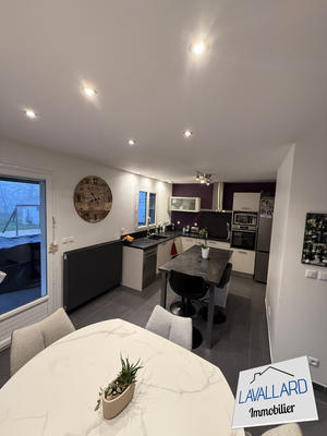 Maison - 120 m² - 5 pièces