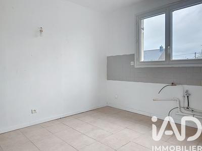Maison - 93 m² - 5 pièces