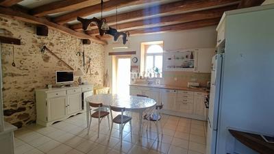 Maison ancienne - 170 m² - 7 pièces