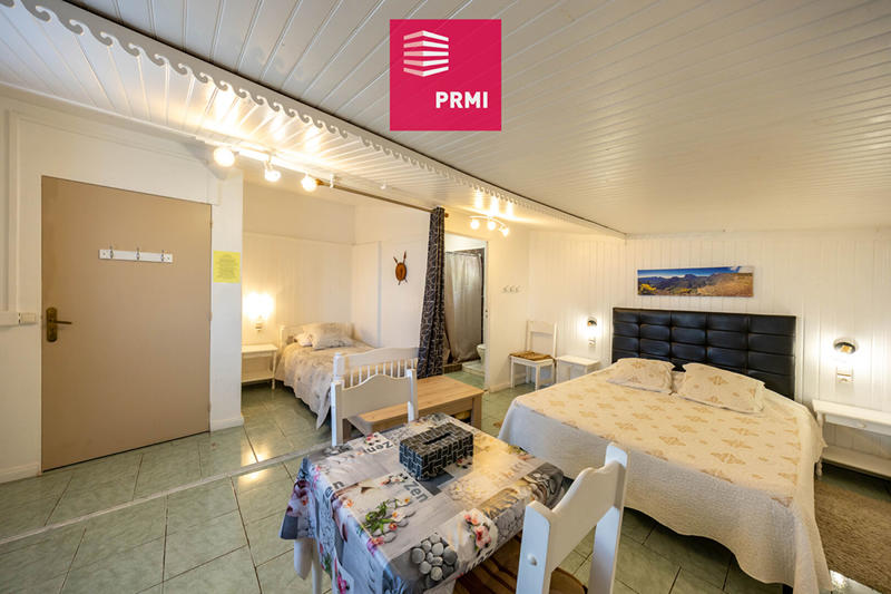 Maison - 300 m² - 8 pièces