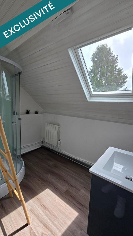 Maison - 210 m² - 18 pièces