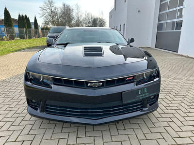 Chevrolet Camaro Coupe 5.7 V8
