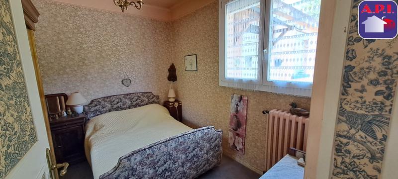 Maison - 220 m² - 8 pièces