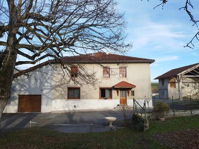 Maison - 170 m² - 8 pièces