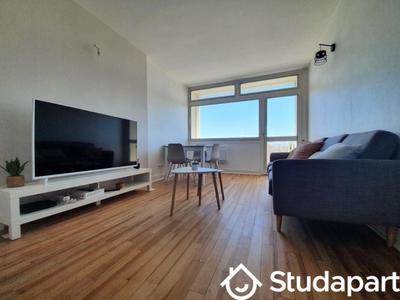 Chambre - 15 m² - 1 pièce