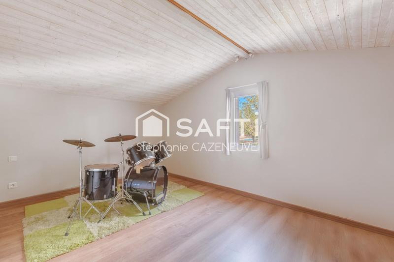 Maison - 440 m² - 11 pièces