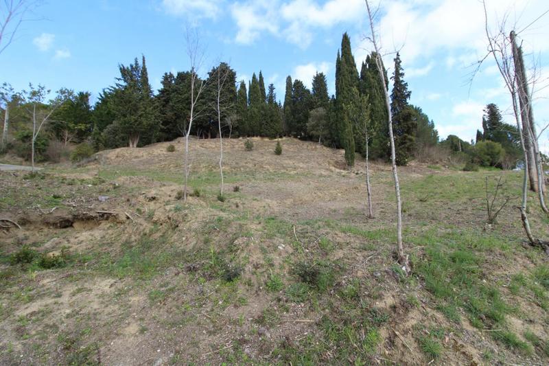 Terrain constructible - 1 515 m²
