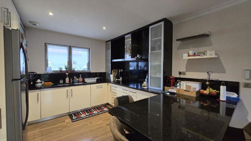 Villa - 130 m² - 5 pièces