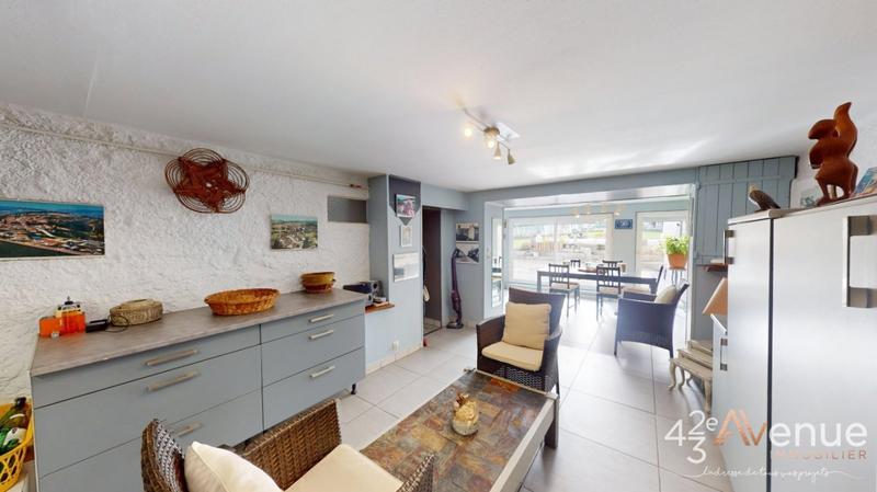 Maison - 201 m² - 5 pièces