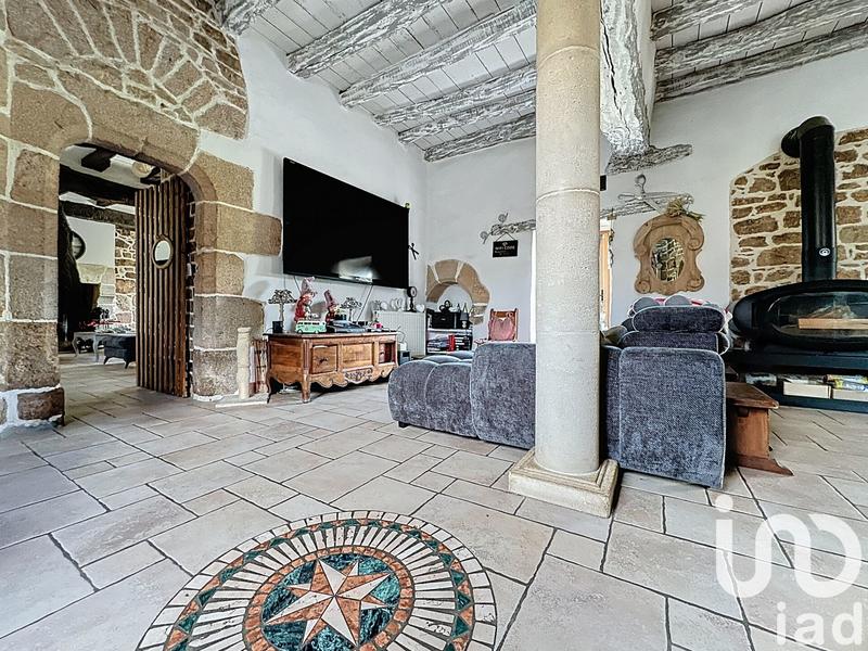 Maison - 312 m² - 8 pièces