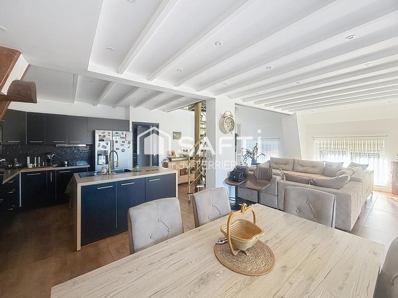 Maison - 149 m² - 6 pièces