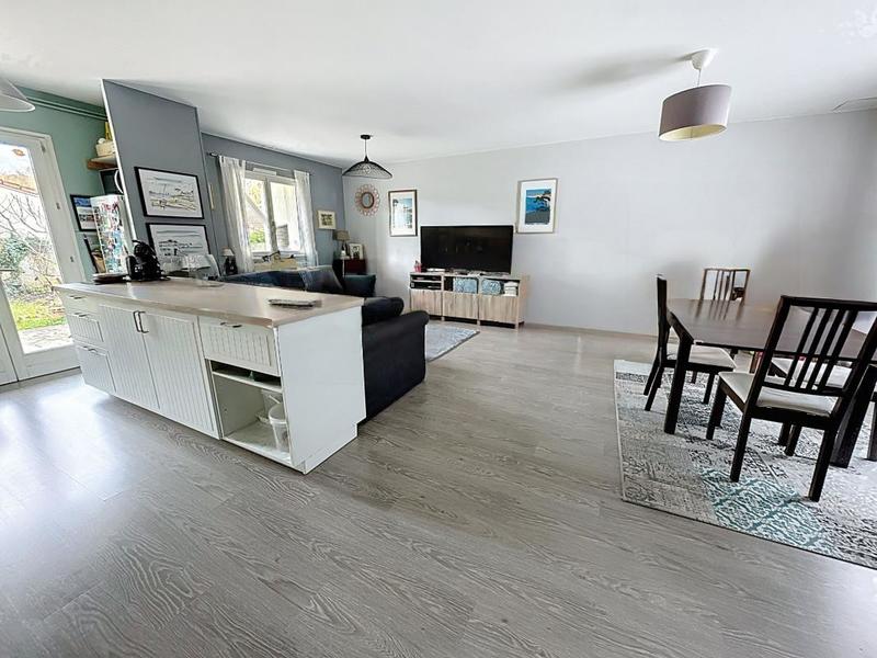 Maison - 137 m² - 6 pièces