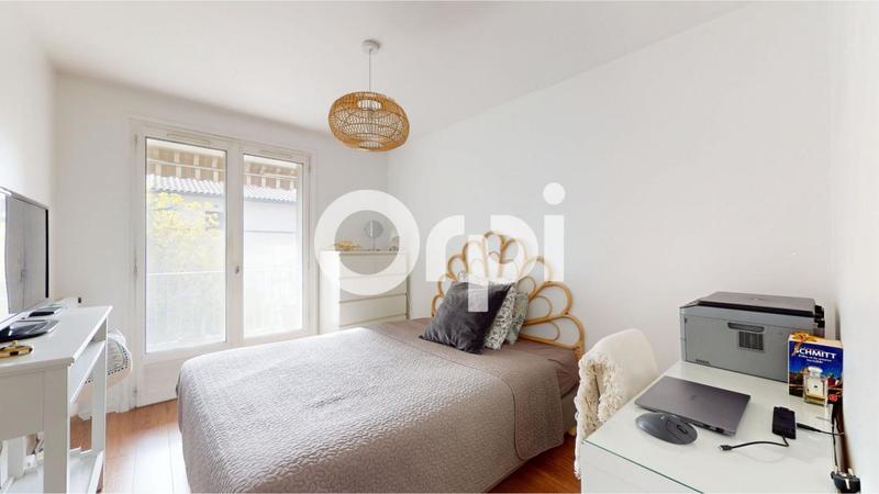 Appartement - 93 m² - 4 pièces