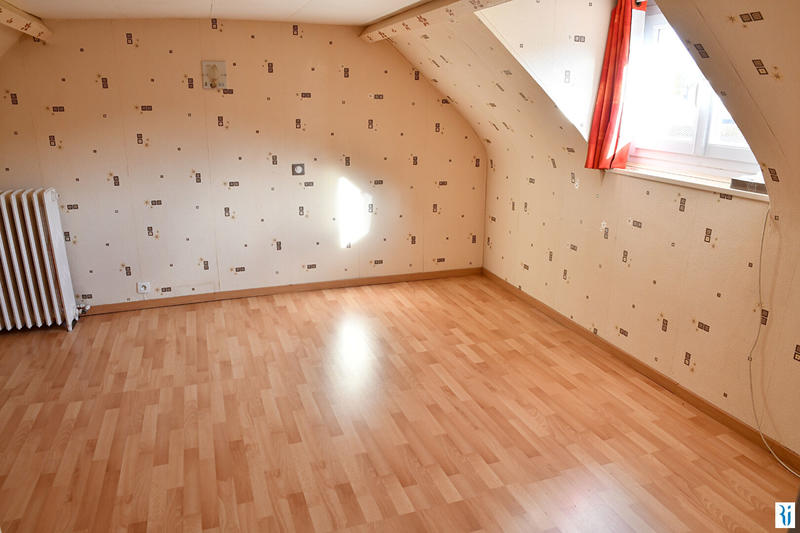 Maison - 187 m² - 9 pièces