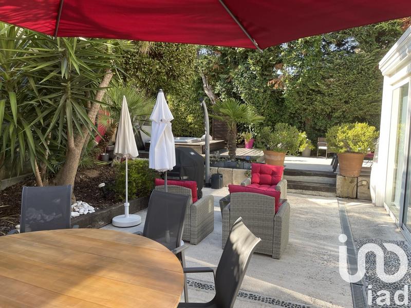 Maison de maîtres - 243 m² - 6 pièces