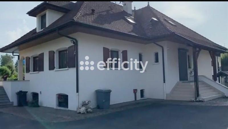 Pavillon - 229 m² - 8 pièces