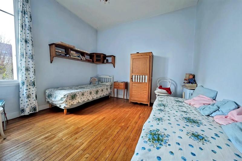 Maison ancienne - 219 m² - 10 pièces