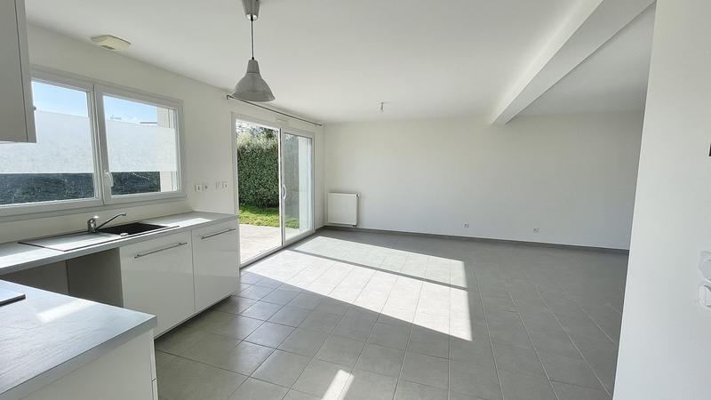 Maison contemporaine - 110 m² - 6 pièces