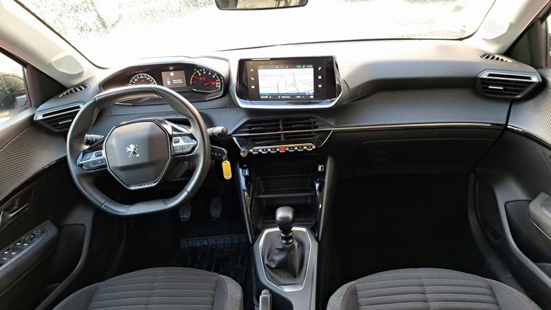 Peugeot 208 affaire puretech 100 active
