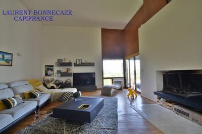 Maison - 257 m² - 7 pièces