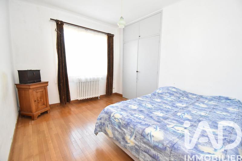 Maison - 195 m² - 10 pièces